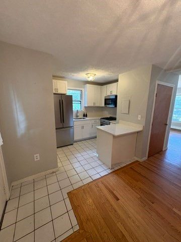 131 N Main St 5, Andover, MA 01810