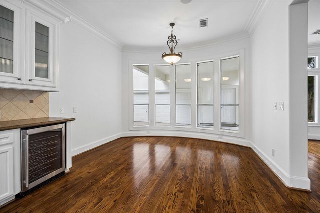 3618 Bellefontaine Street, Houston, TX 77025