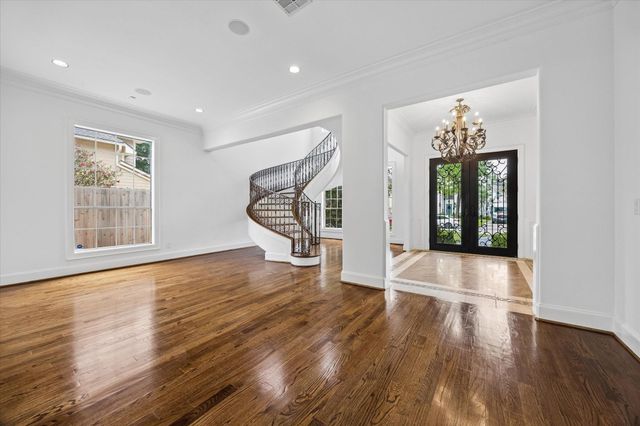 3618 Bellefontaine Street, Houston, TX 77025