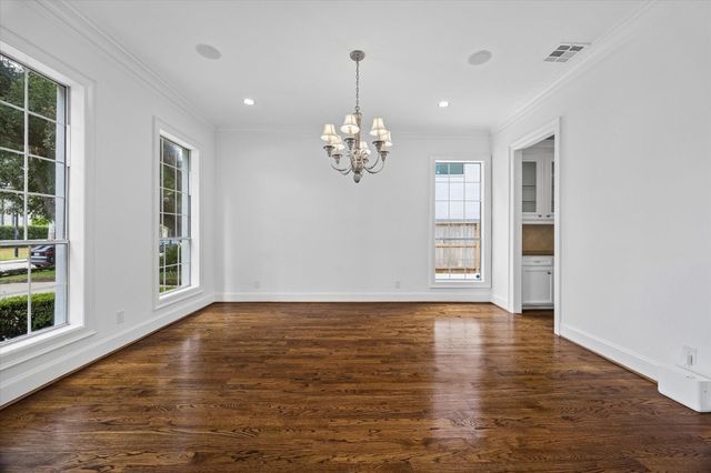 3618 Bellefontaine Street, Houston, TX 77025