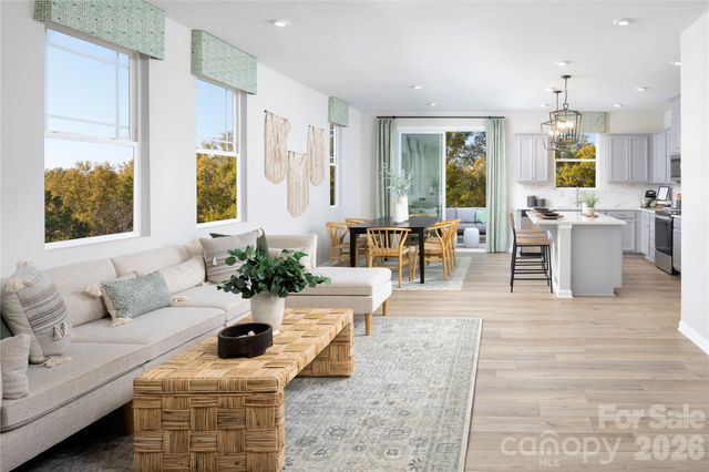5222 Wyes Oak Lane, Charlotte, NC 28269