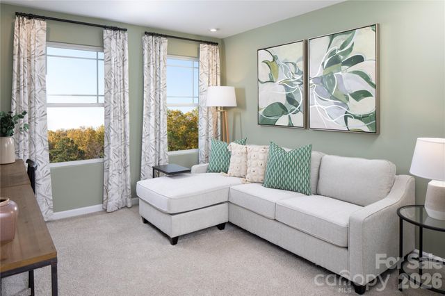 5222 Wyes Oak Lane, Charlotte, NC 28269