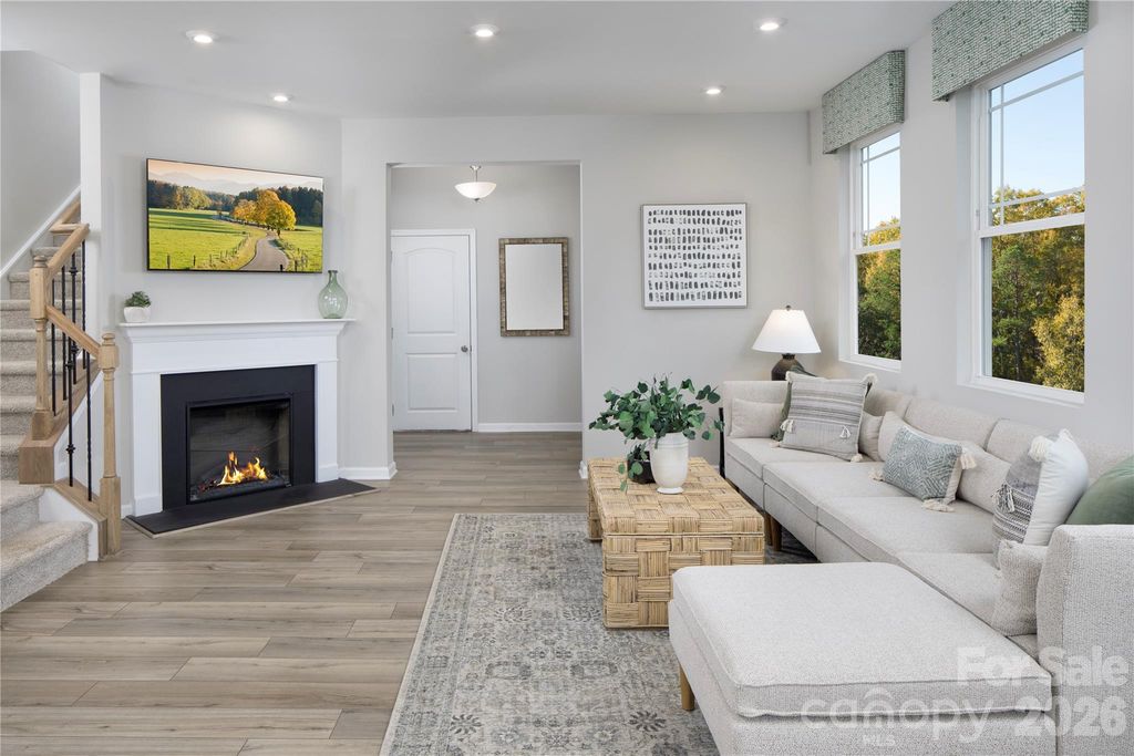 5222 Wyes Oak Lane, Charlotte, NC 28269