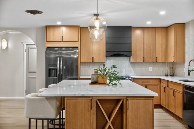1004 Western Hills Drive, Sherman, TX 75092