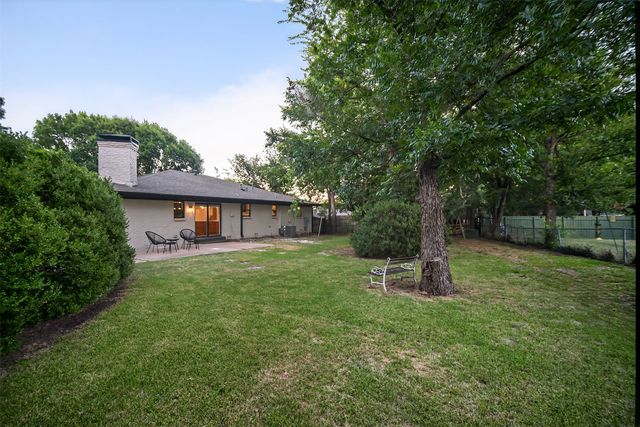 1004 Western Hills Drive, Sherman, TX 75092