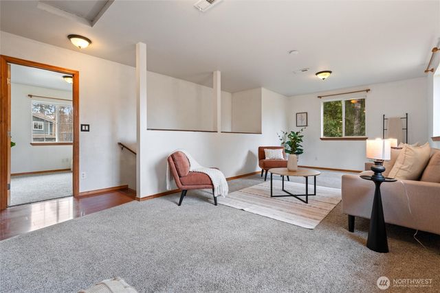 2750 California Avenue E, Port Orchard, WA 98366