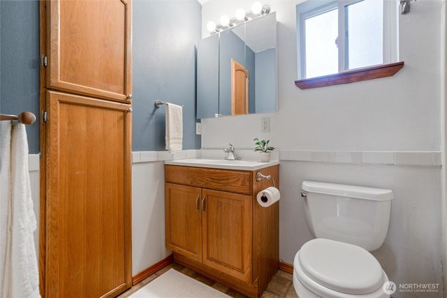 2750 California Avenue E, Port Orchard, WA 98366