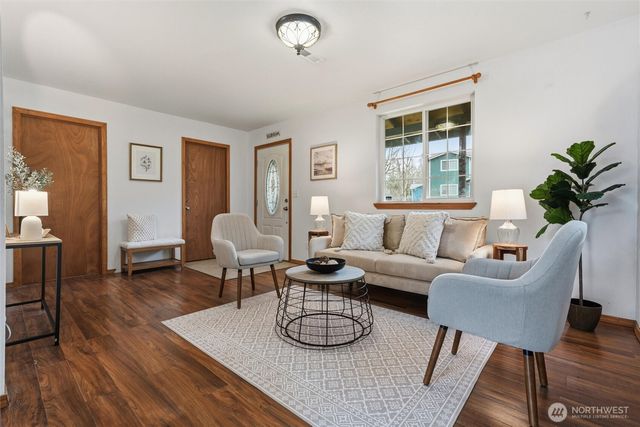 2750 California Avenue E, Port Orchard, WA 98366