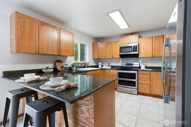 2750 California Avenue E, Port Orchard, WA 98366