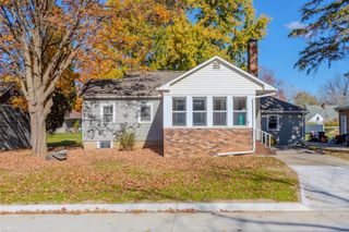 218 W Mcneil Street, Corunna, MI 48817