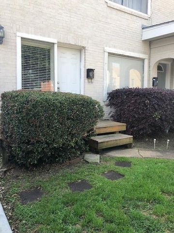 601 W Polk Street 1, Houston, TX 77019