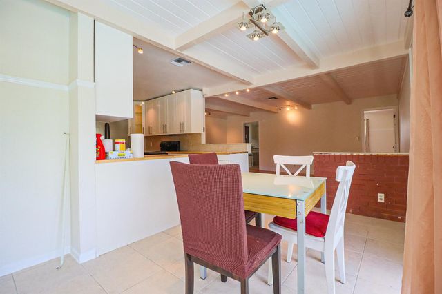 1329 NW 84th Drive NW, Coral Springs, FL 33071