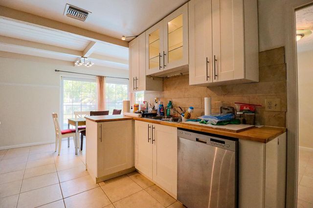1329 NW 84th Drive NW, Coral Springs, FL 33071