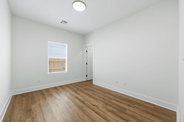 16902 W Kashmir St, Goddard, KS 67052