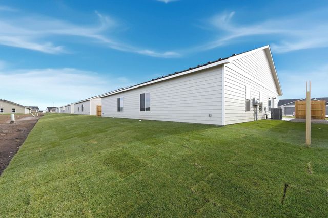 16902 W Kashmir St, Goddard, KS 67052