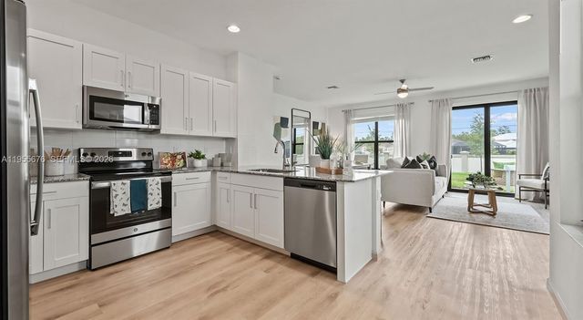 5600 NW Coventry Circle 4BR, Port St. Lucie, FL 34986