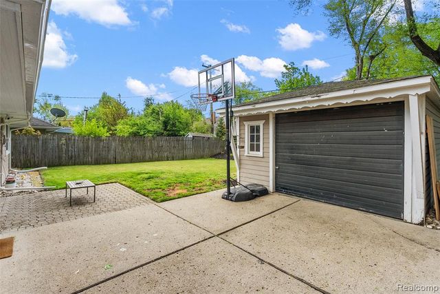 4615 Olivia Avenue, Royal Oak, MI 48073
