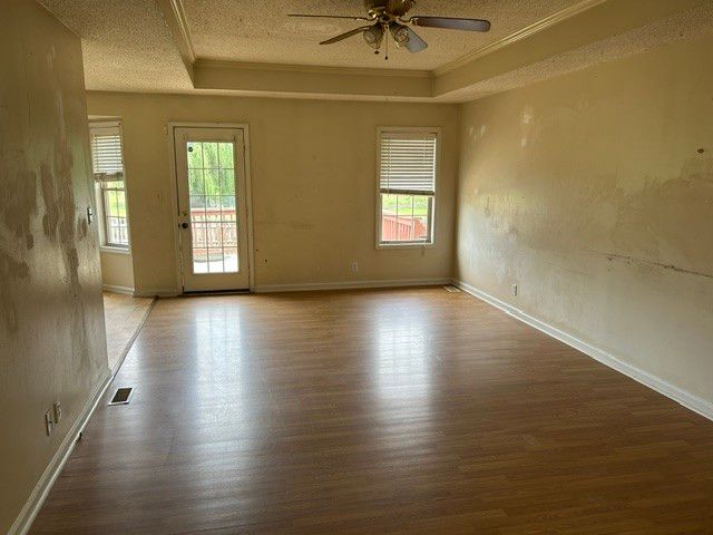 3277 S Senseney Cir, Clarksville, TN 37042