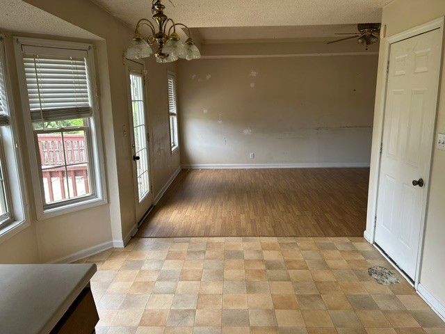 3277 S Senseney Cir, Clarksville, TN 37042