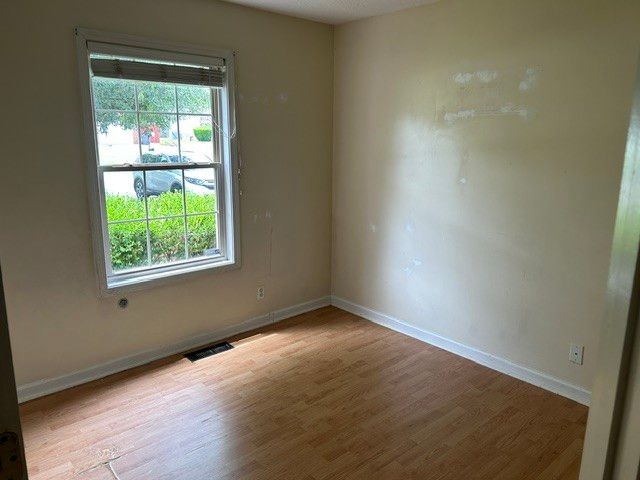 3277 S Senseney Cir, Clarksville, TN 37042