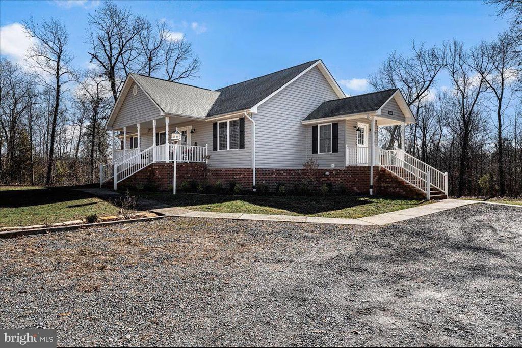 17104 ROUSEY BLVD, Ruther Glen, VA 22546