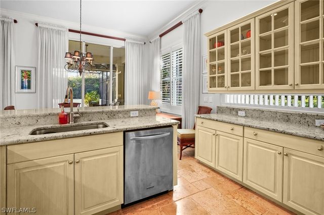 3660 Olde Cottage LN, Bonita Springs, FL 34134