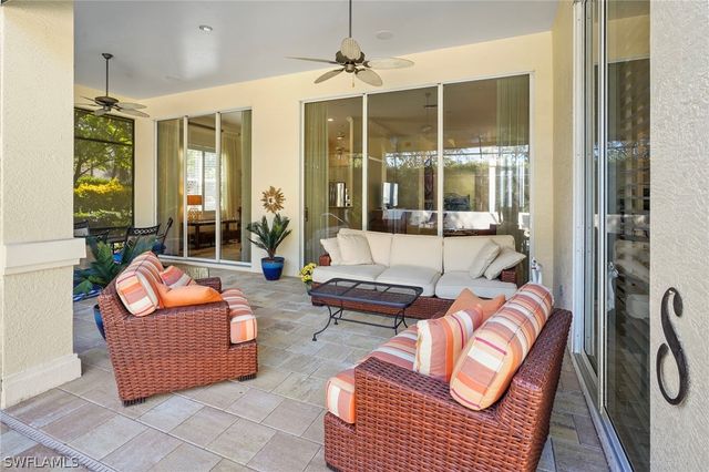 3660 Olde Cottage LN, Bonita Springs, FL 34134