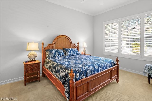 3660 Olde Cottage LN, Bonita Springs, FL 34134