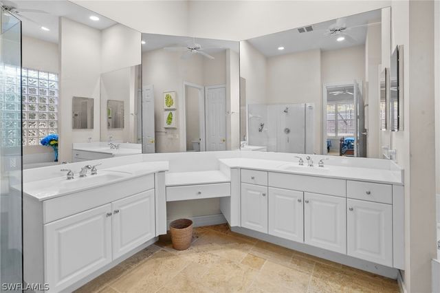 3660 Olde Cottage LN, Bonita Springs, FL 34134