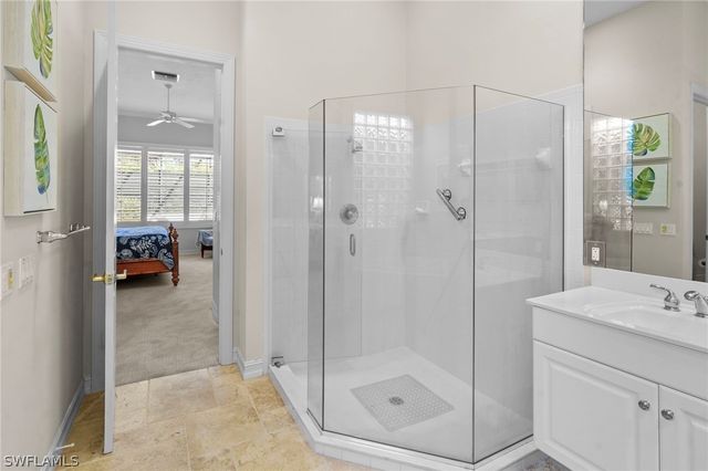 3660 Olde Cottage LN, Bonita Springs, FL 34134