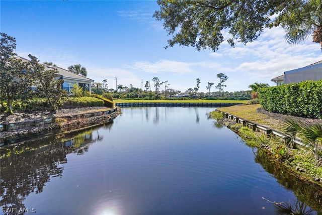 3660 Olde Cottage LN, Bonita Springs, FL 34134