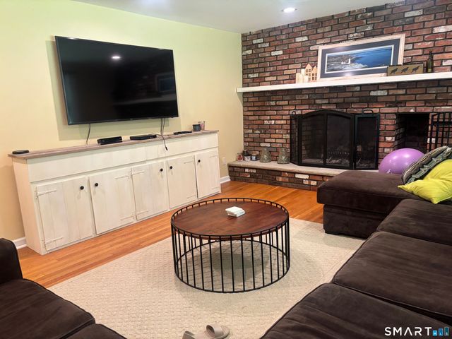 50 Deerfield Drive, Easton, CT 06612