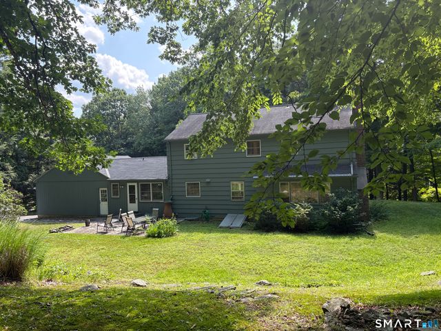 50 Deerfield Drive, Easton, CT 06612