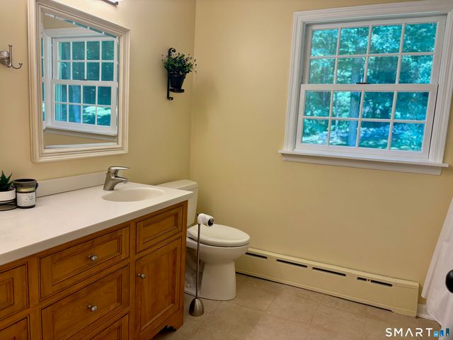 50 Deerfield Drive, Easton, CT 06612