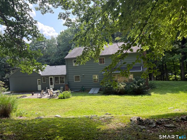 50 Deerfield Drive, Easton, CT 06612
