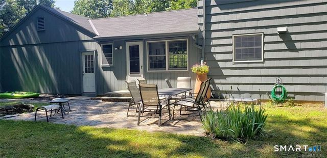 50 Deerfield Drive, Easton, CT 06612