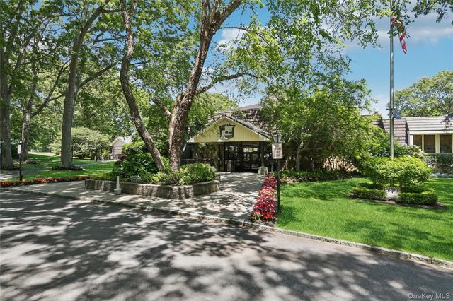 132 Birchwood Road 132, Coram, NY 11727