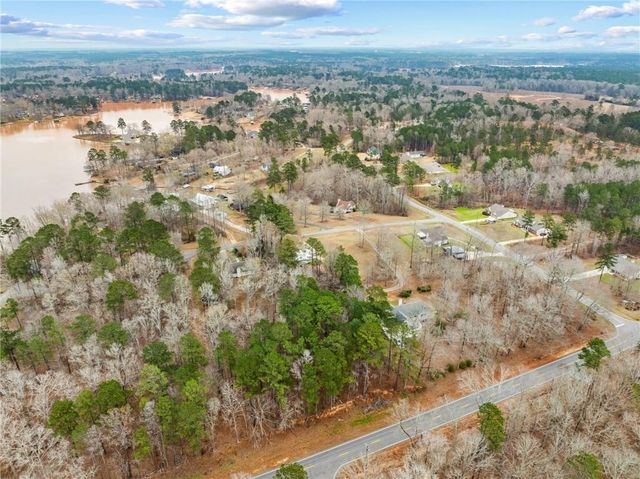 102 Discovery Bay NW, Milledgeville, GA 31061