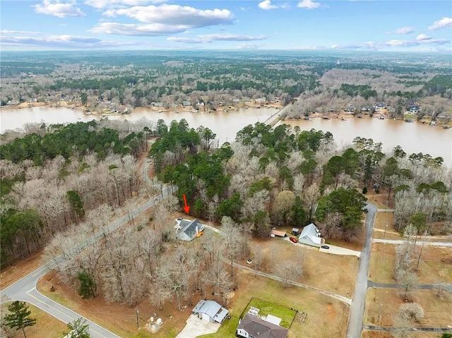 102 Discovery Bay NW, Milledgeville, GA 31061