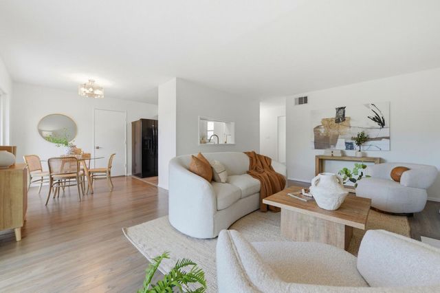 2633 Foster Street, San Mateo, CA 94403