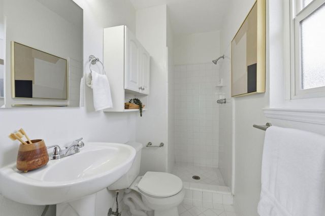 2633 Foster Street, San Mateo, CA 94403
