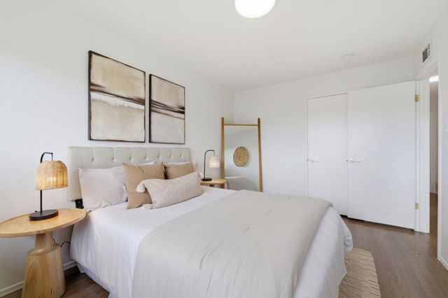 2633 Foster Street, San Mateo, CA 94403