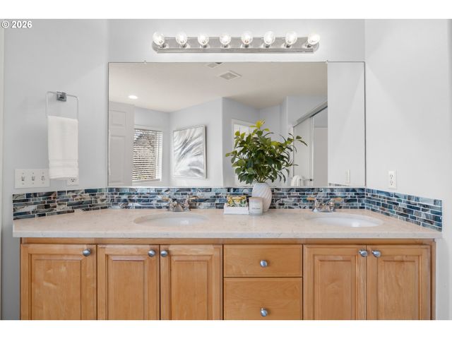 16614 Nw TUCSON St, Beaverton, OR 97006