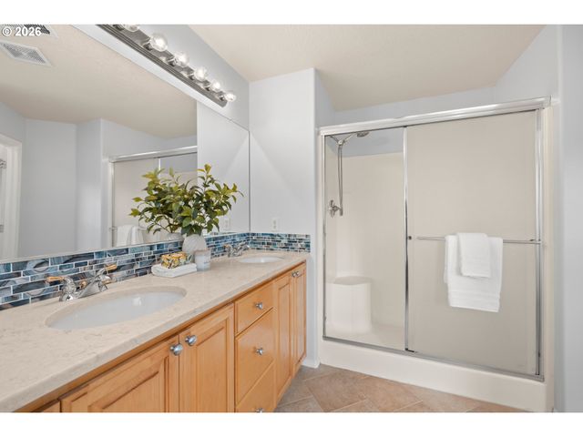 16614 Nw TUCSON St, Beaverton, OR 97006