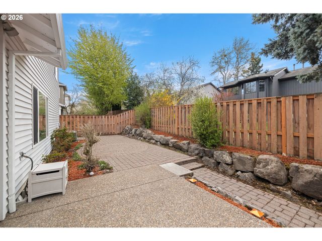 16614 Nw TUCSON St, Beaverton, OR 97006