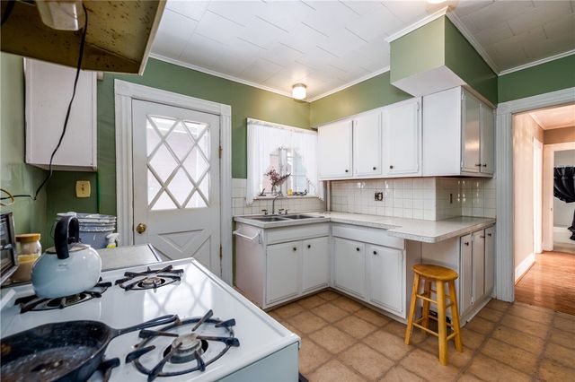 212-214 Lewis Street, Geneva City, NY 14456