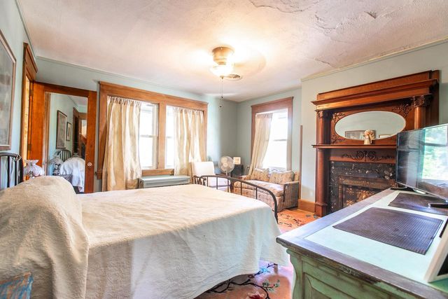 2915 Washington AVENUE, Racine, WI 53405