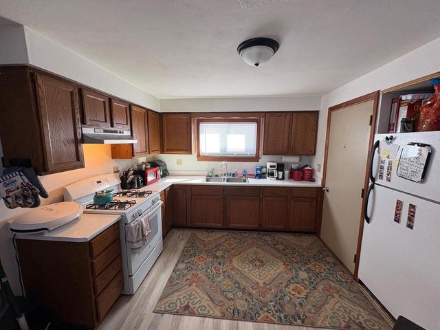 513 Center Avenue, Janesville, WI 53548