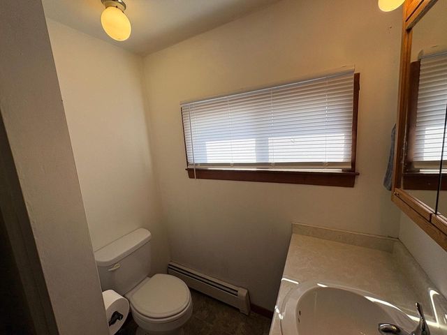 513 Center Avenue, Janesville, WI 53548