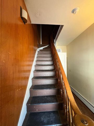 513 Center Avenue, Janesville, WI 53548